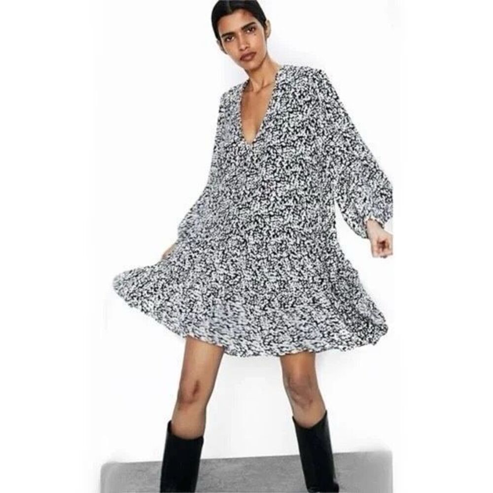 ZARA | black & white claris mini dress S